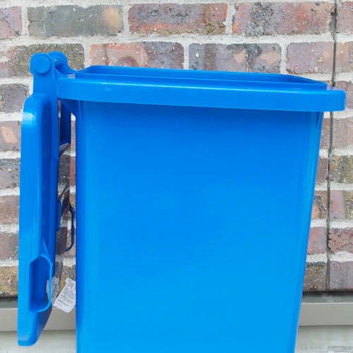 PLASTIC TRASH CAN 65L